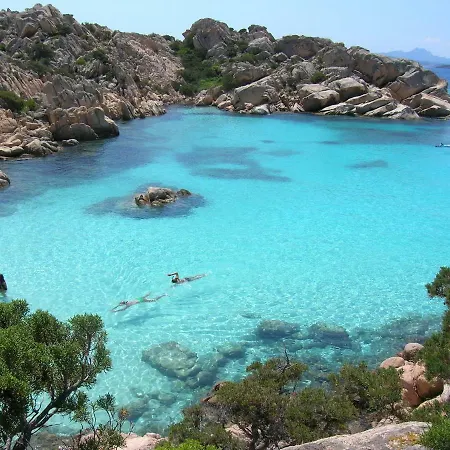 In Cala Chiesa Apartment *